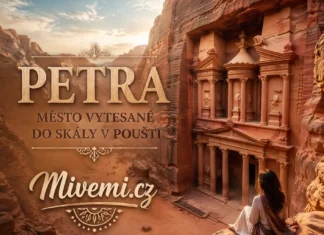 Petra jako ztracené město v poušti
