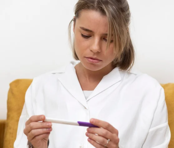 Příznaky 7 DPO: Může to být nidace? Jak poznat známky těhotenství